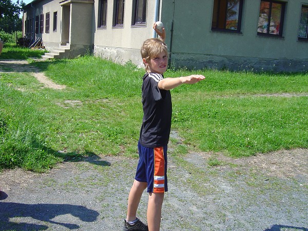 Hod do dálky